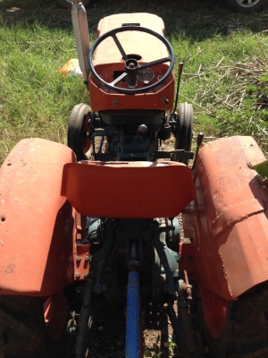 ขายรถไถ KUBOTA L2000 1100 CC. มีใบตัดหญ้า ผานไถ