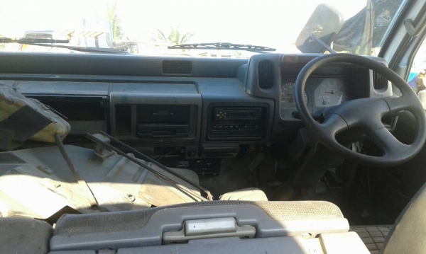 ขายหัวเก๋ง NISSAN 6 ล้อกลาง