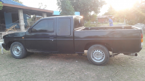 ขายบิ๊กเอ็มรถบ้าน รถพร้อมใช้งาน เครื่องTD27 แน่นๆ แอร์หนาวเพลงเพราะ รถใช้งานน้อยมาก ใช้งานไปกลับแค่2กม.เป็นรถนักการภารโรง เอกสารโอนครบ98000 ดูรถที่ ลำปลายมาศ บุรีรัมย์ สนใจ0817915677  ID LINE : tst3941