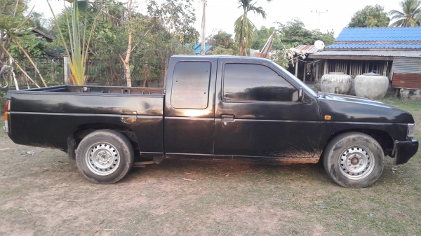 ขายบิ๊กเอ็มรถบ้าน รถพร้อมใช้งาน เครื่องTD27 แน่นๆ แอร์หนาวเพลงเพราะ รถใช้งานน้อยมาก ใช้งานไปกลับแค่2กม.เป็นรถนักการภารโรง เอกสารโอนครบ98000 ดูรถที่ ลำปลายมาศ บุรีรัมย์ สนใจ0817915677  ID LINE : tst3941