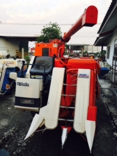 รถเกี่ยวข้าวKUBOTA R1-151 สภาพพร้อมใช้ สวยเดิมๆแท้ญี่ปุ่น รถเกี่ยวข้าวKUBOTA R1-151 สภาพพร้อมใช้ สวยเดิมๆแท้ญี่ปุ่น