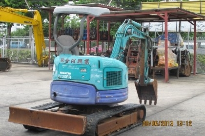 ขายรถขุด KOMATSU PC30FR เก่าจากญี่ปุ่นสภาพสวยพร้อมใช้งาน ขายรถขุด KOMATSU PC30FR เก่าจากญี่ปุ่นสภาพสวยพร้อมใช้งาน