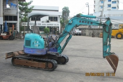 ขายรถขุด KOMATSU PC30FR เก่าจากญี่ปุ่นสภาพสวยพร้อมใช้งาน ขายรถขุด KOMATSU PC30FR เก่าจากญี่ปุ่นสภาพสวยพร้อมใช้งาน