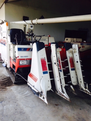 รถเกี่ยวข้าว YANMAR CA210  สภาพพร้อมใช้  สวยเดิมๆแท้ญี่ปุ่น