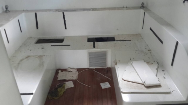 ขายด่วน เรือแคททามาราม 2 ท้อง