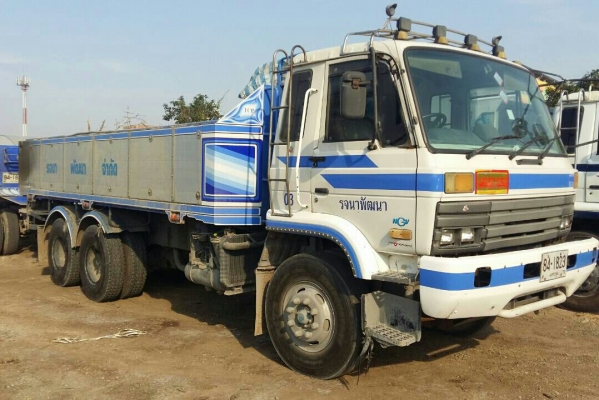 จองแล้ว (รับมัดจำเรียบร้อย3พ่วง) ลูกค้าสุดยอดมากๆ สิบล้อ นิสัน UD CWM430W 230ปี40 แม่ลูก3คาน ดั้มมีเนียม สภาพดีสวยบางเดิมพร้อมใช้ เล่มทะเบียนพร้อมโอน ราคา 980,000บ ต่อรองได้ ครับ