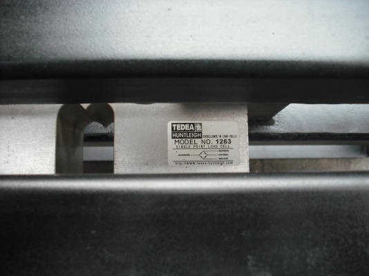 ฐานเครื่องชั่งน้ำหนักพร้อม LOAD CELL 500 KG. ฐานเครื่องชั่งน้ำหนักพร้อม LOAD CELL 500 KG.