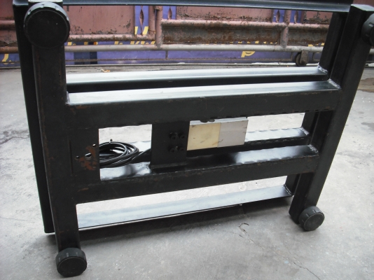 ฐานเครื่องชั่งน้ำหนักพร้อม LOAD CELL 500 KG. ฐานเครื่องชั่งน้ำหนักพร้อม LOAD CELL 500 KG.