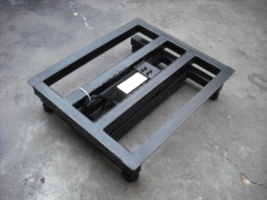 ฐานเครื่องชั่งน้ำหนักพร้อม LOAD CELL 500 KG. ฐานเครื่องชั่งน้ำหนักพร้อม LOAD CELL 500 KG.