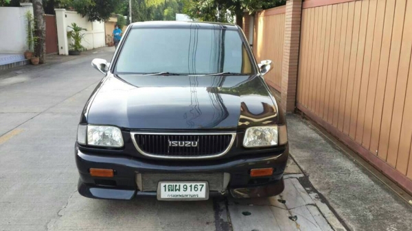 ขาย อีซูซุ ดราก้อน ปี2002 พาวเวอ ไฟฟ้า ราคา159000 สนใจโทร 0805669540 - 0866668500