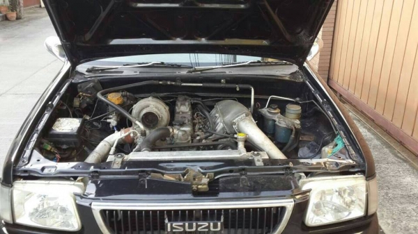 ขาย อีซูซุ ดราก้อน ปี2002 พาวเวอ ไฟฟ้า ราคา159000 สนใจโทร 0805669540 - 0866668500