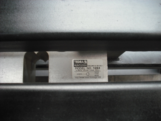 ฐานเครื่องชั่งน้ำหนักพร้อม LOAD CELL 500 KG. ฐานเครื่องชั่งน้ำหนักพร้อม LOAD CELL 500 KG.