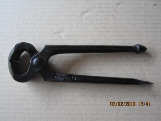 ขายคีมตัดตะปูงานใหม่เก่าเก็บขนาด7"  Made in POLAND.