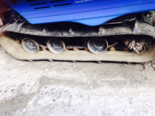 รถเกี่ยวข้าว ISEKI  HL80  สภาพพร้อมใช้  สวยเดิมๆแท้ญี่ปุ่น