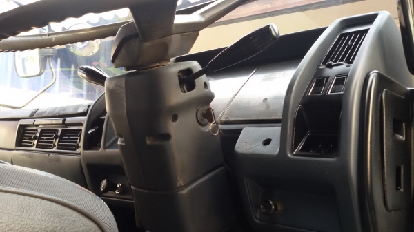 ขายรถ 10 ล้อฮีโน่เทรเลอร์ เครื่องดีคัชชีสวย. เพลาเดียว. พรอ้มใช้งาน