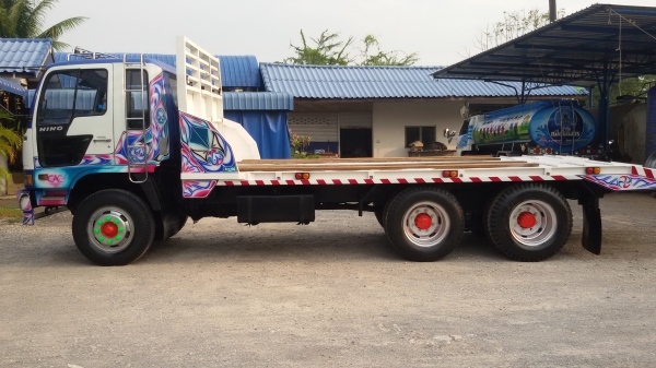 ขายรถ 10 ล้อฮีโน่เทรเลอร์ เครื่องดีคัชชีสวย. เพลาเดียว. พรอ้มใช้งาน