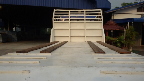 ขายรถ 10 ล้อฮีโน่เทรเลอร์ เครื่องดีคัชชีสวย. เพลาเดียว. พรอ้มใช้งาน