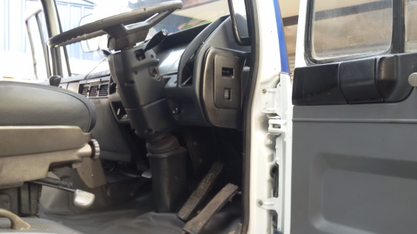 ขายรถ 10 ล้อฮีโน่เทรเลอร์ เครื่องดีคัชชีสวย. เพลาเดียว. พรอ้มใช้งาน