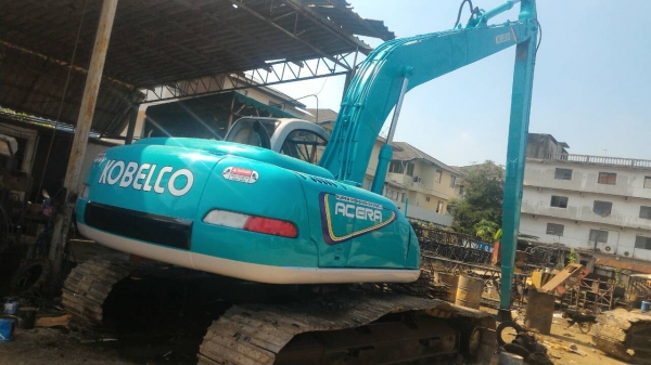ขาย 1,350,000รถแบคโฮบูมยาว(บูมนอกแท้16m.)KOBELCO sk200-5 รถสวยพร้อมใช้ 090-772-3710 090-772-3708 ขาย 1,350,000รถแบคโฮบูมยาว(บูมนอกแท้16m.)KOBELCO sk200-5 รถสวยพร้อมใช้ 090-772-3710 090-772-3708