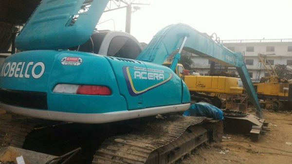 ขาย 1,350,000รถแบคโฮบูมยาว(บูมนอกแท้16m.)KOBELCO sk200-5 รถสวยพร้อมใช้ 090-772-3710 090-772-3708 ขาย 1,350,000รถแบคโฮบูมยาว(บูมนอกแท้16m.)KOBELCO sk200-5 รถสวยพร้อมใช้ 090-772-3710 090-772-3708