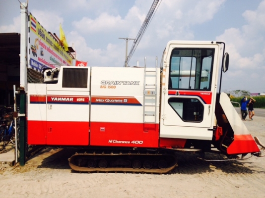 รถเกี่ยวข้าว YANMAR  MAX5 เก่านอกสภาพสวย