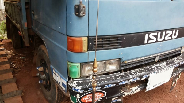 **360,000 บ.ต่อรอง/// 6ล้อบรรทุก ISUZU NPR-115 Turbo ประกอบ ช่วงล่างใหญ่ Fหน้า-หลัง กระบะคอกไม้เกษตรสูง สภาพพร้อมลุย **ขาย ISUZU NPR-115 เทอโบ รถประกอบ 6ล้อบรรทุก ช่วงล่างใหญ่ คอกไม้สูง พร้อมลุย เล่มทะเบียน ครับ ISUZU NPR59L 4BD1-Turbo เกียร์สั้น ประกอบปี