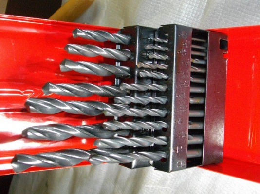 ขายดอกสว่านเจาะเหล็กชุด19ดอกงานเก่าเก็บพร้อมกล่องเหล็กเบอร์หุล ขายดอกสว่านเจาะเหล็กชุด19ดอกงานเก่าเก็บพร้อมกล่องเหล็กเบอร์หุล