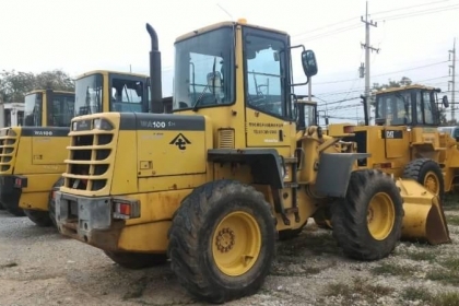 KOMATSU WA 100-3 ญี่ปุ่นแท้ สภาพเดิมๆ ไม่บิ้ว สวยงามมาก พร้อมใช้งาน โทร.090-986-2521 อ๊อบ