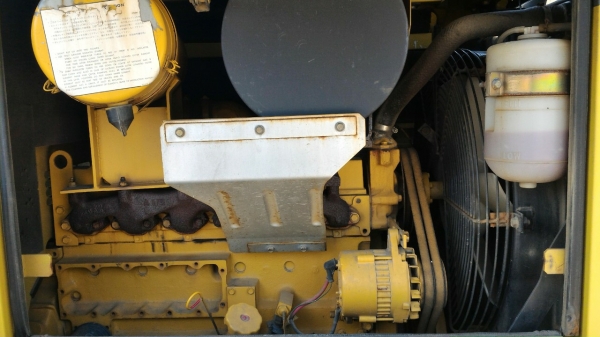 อีกคันครับ wa100-3 นำเข้าจากญี่ปุ่น 090-986-2521 อ๊อบ