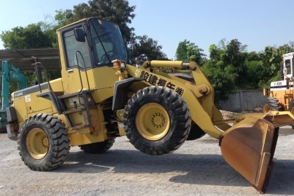 KOMATSU WA200-3 นำเข้าจากญี่ปุ่น โทร.090-986-2521 อ๊อบ