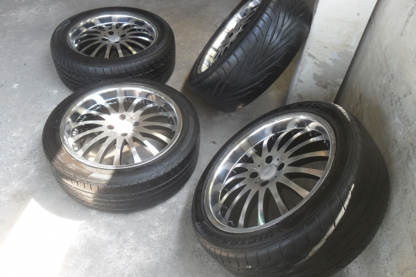 ล้อแม็ก17นิ้ว4รู100 พร้อมยาง สวยๆ 4 ล้อ ราคา 6750 บาท ล้อแม็ก17นิ้ว4รู100 พร้อมยาง สวยๆ 4 ล้อ ราคา 6750 บาท
