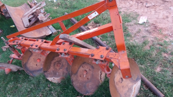 หางสี่ใบ20นิ้ว lcs ใส่รถ34-45แรง