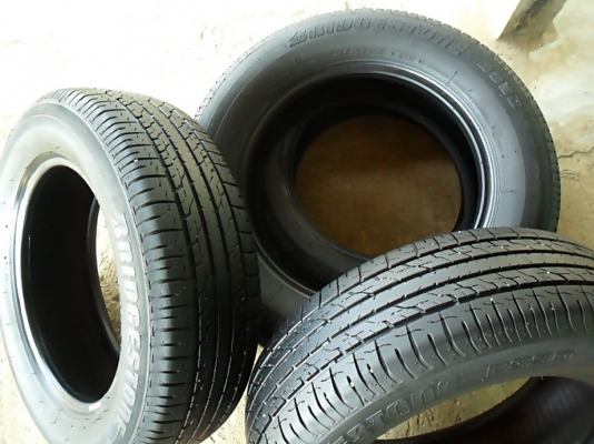 ยางขอบ15  บริดสโตน195-65-R15 ลงพื้นปลายปี14 (4เส้น2,600)