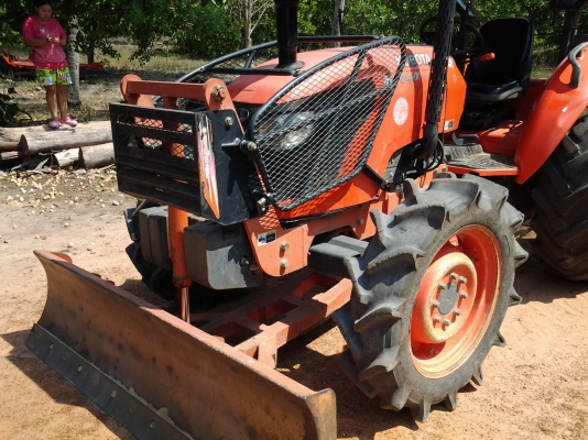 ขาย Kubota m7040