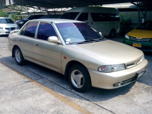 ขาย E-CAR มือเดียว เดิมๆ บาง วิ่ง 160000 ขับดีเยี่ยม สวยเดิม