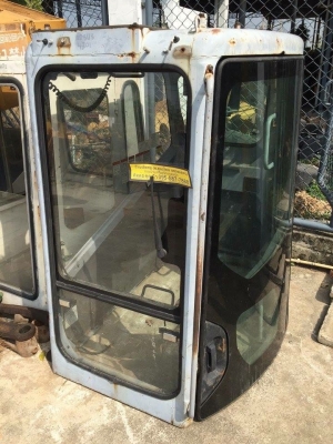 หัวเก๋ง komatsu pc228us ของเก่านอกญี่ปุ่น ราคา 70,000(ราคาคุยได้)