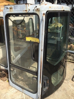 หัวเก๋ง komatsu pc228us ของเก่านอกญี่ปุ่น ราคา 70,000(ราคาคุยได้)