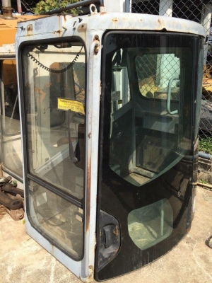 หัวเก๋ง komatsu pc228us ของเก่านอกญี่ปุ่น ราคา 70,000(ราคาคุยได้)