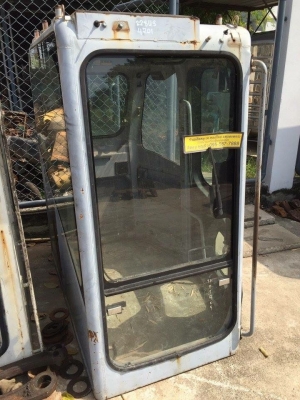 หัวเก๋ง komatsu pc228us ของเก่านอกญี่ปุ่น ราคา 70,000(ราคาคุยได้)