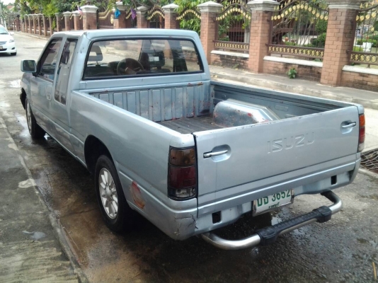 อีซูซุตอนครึ่งสภาพพร้อมใช้