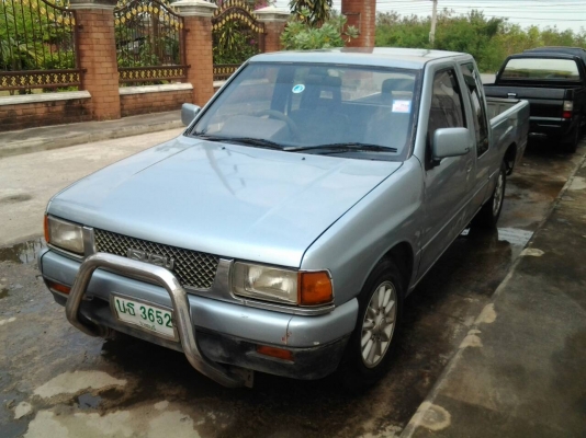 อีซูซุตอนครึ่งสภาพพร้อมใช้