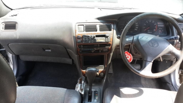 ตลาดห้วยขวาง ปี96 TOYOTA COROLLA สามห่วง เกียร์ออโต้ติดแก็ส พร้อมใช้งาน ขายถูก39,000บาท