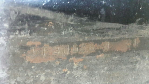 รถฮีโน่  6  ล้อ โม่ปูน FF3H  195 แรงม้า. ปี 39   สนใจติดต่อ  081 - 6079515