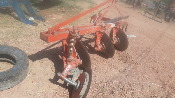 หางสี่กระทู้สามใบ24นิ้ว cmt