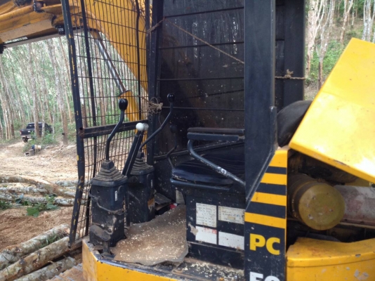 ขาย360,000รถแบคโฮKOMATSU pc 50-1uuติดมือครีบไม้เครื่องดีปั้มแรงช่วงล่างดีรถสวยพร้อมใช้ 090-772-3710 090-772-3708