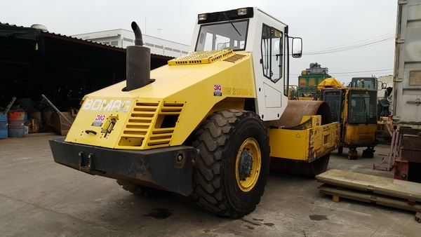 รถบด 19 ตัน Bomag BW219 DH-3 สภาพดี นำเข้าจากยุโรป พร้อมใช้งาน