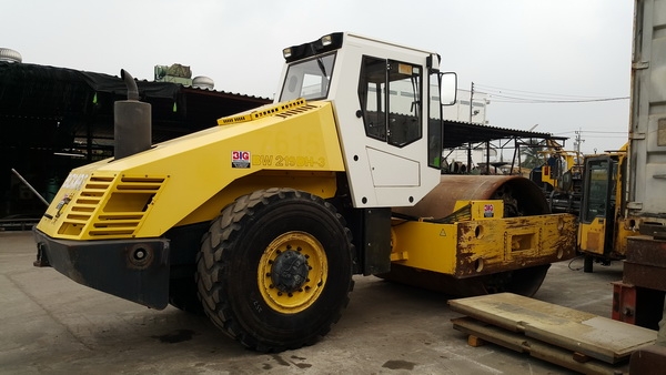 รถบด 19 ตัน Bomag BW219 DH-3 สภาพดี นำเข้าจากยุโรป พร้อมใช้งาน