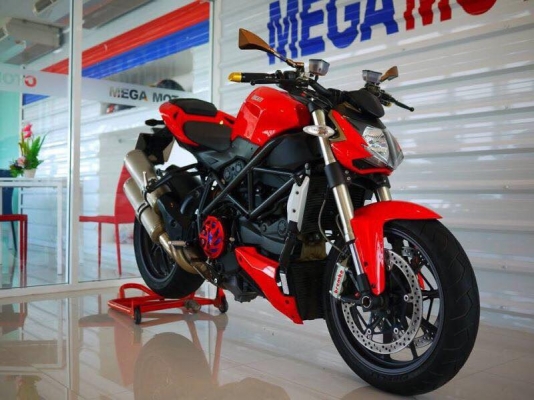 ขาย ducati sf1098 พร้อมทะเบียนแท้ไม่ขาดต่อจูงมือโอนขนส่ง