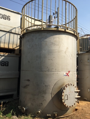 ขายถังสแตนเลส 15,000 ลิตรพร้อมใบกวน ถังสวย สภาพพร้อมใช้