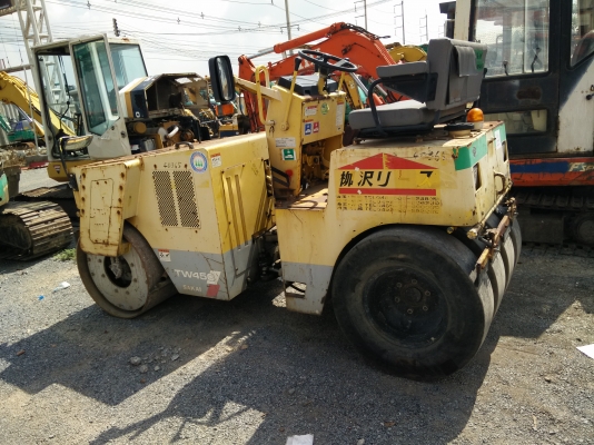 ขาย รถบด SAKAI TW450 Roller รถสวยสภาพพร้อมใช้งานครับ เก่านอกแท้ยังไม่เคยใช้งานในไทย